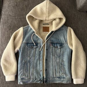 Levi's Blue Denim Jacket with Cream Fleece Sleeves